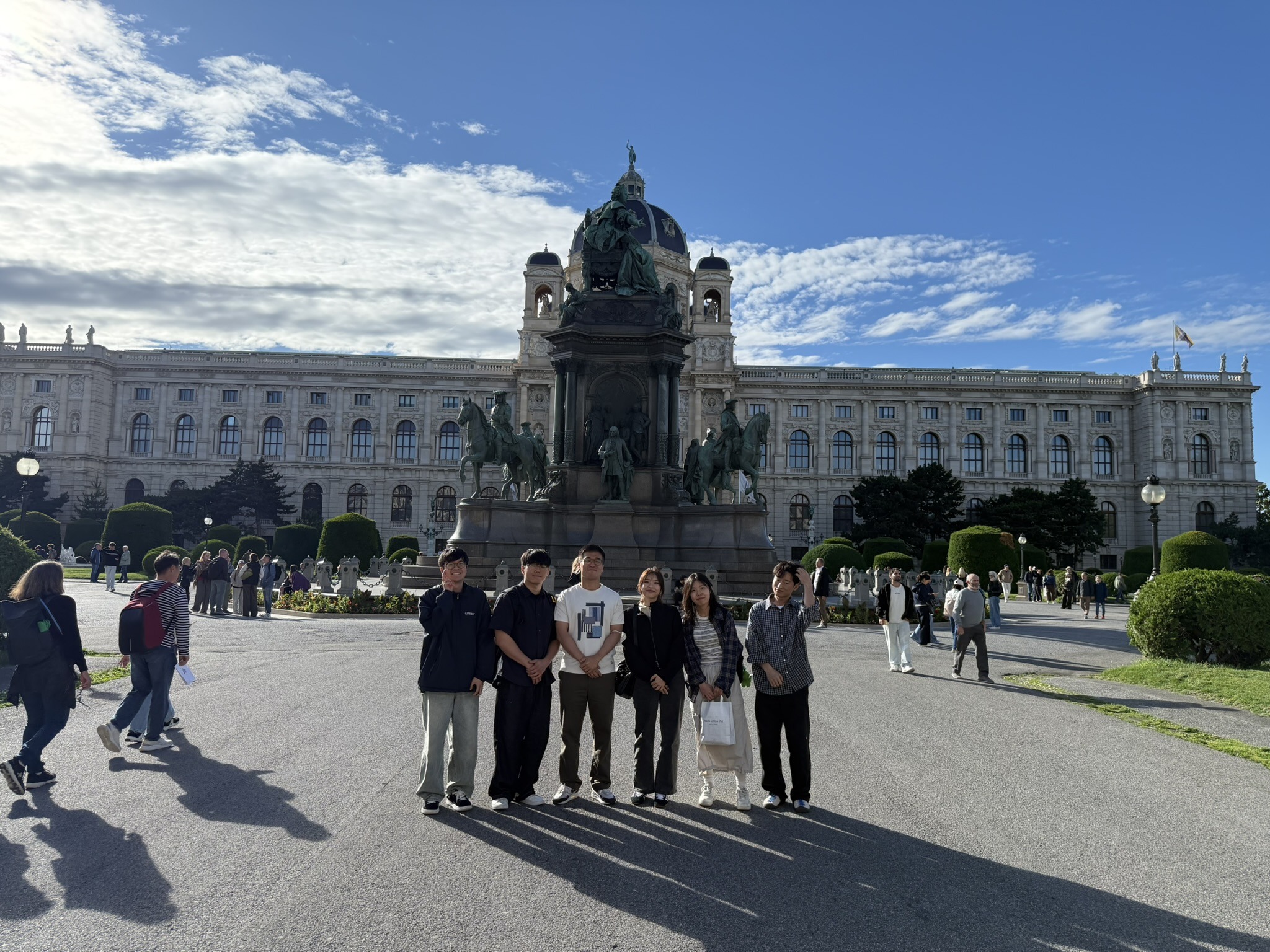 Team at Maria-Theresien-Platz, Vienna