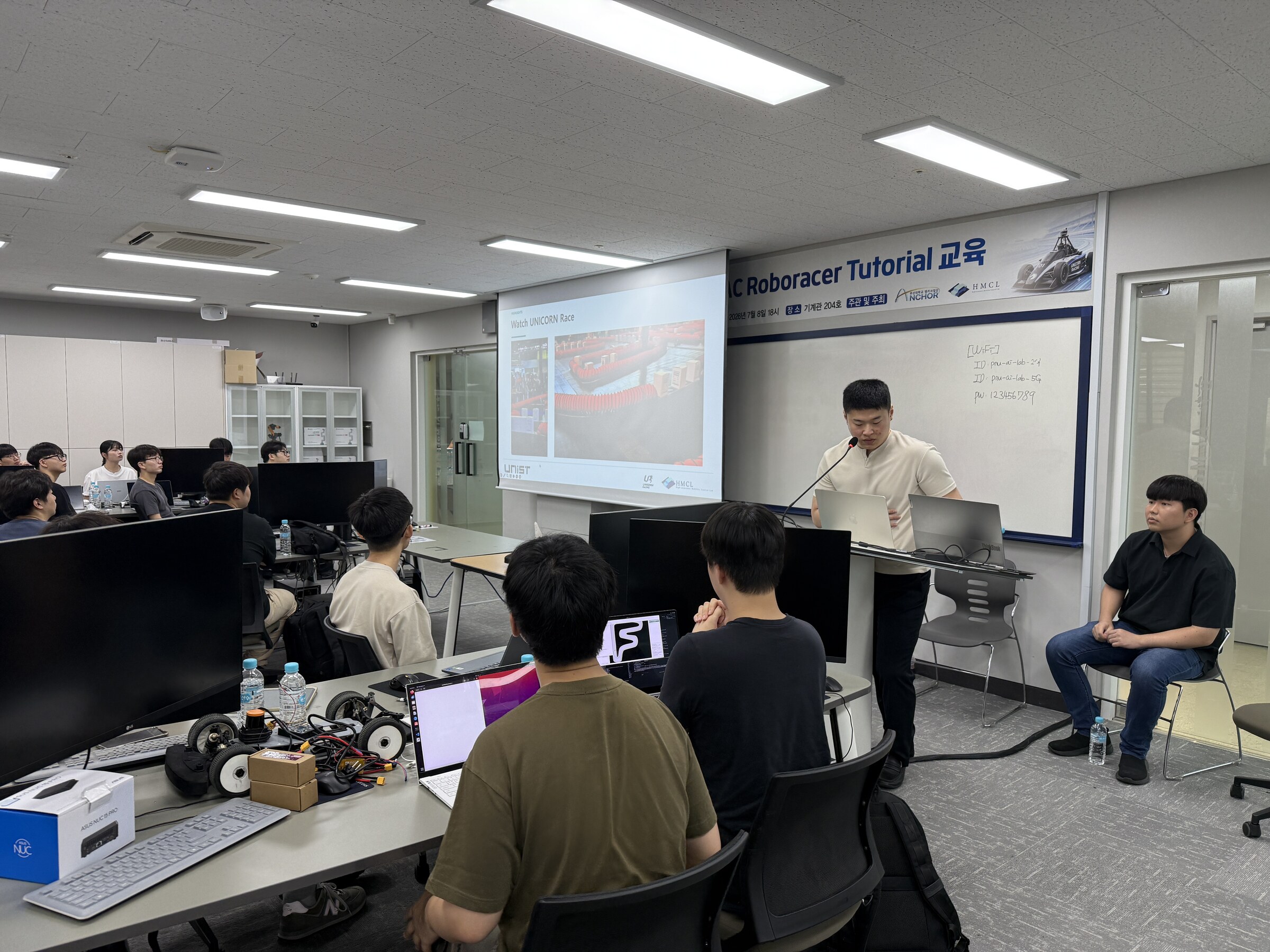 Presentation on the RoboRacer platform