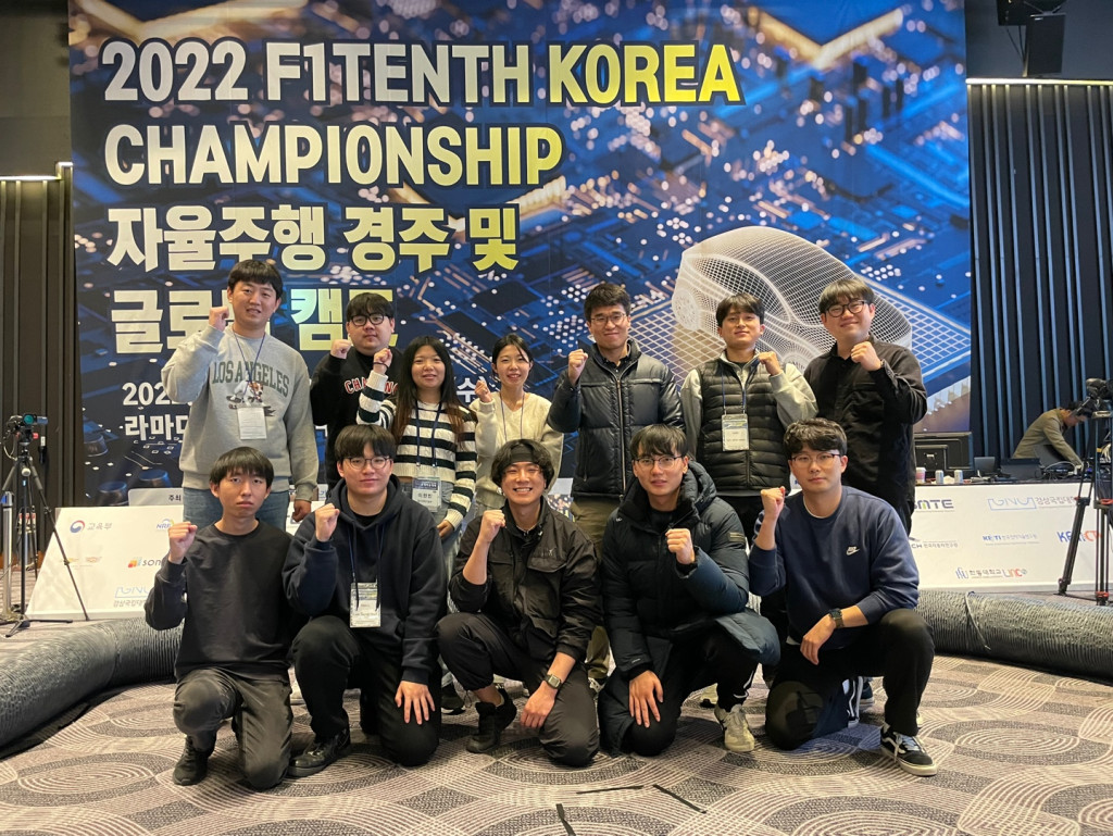 팀 사진